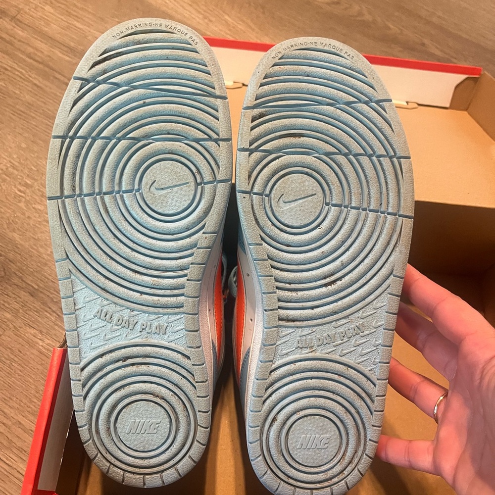 Nike Blue and Orange Sneakers High-Top Design - Picture 2 of 4